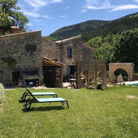 Mas De La Pauze Bed & Breakfast Reilhanette Екстериор снимка
