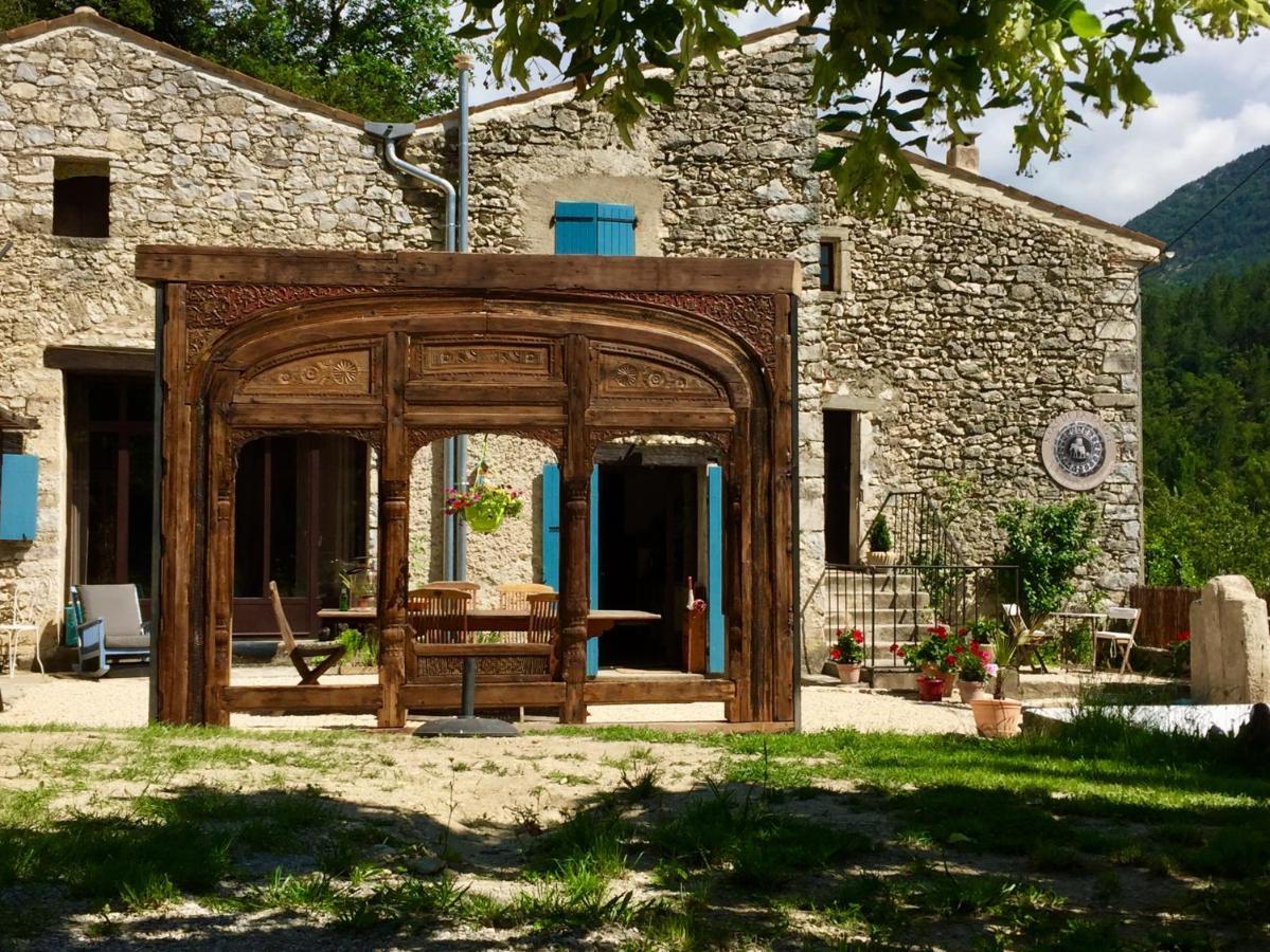 Mas De La Pauze Bed & Breakfast Reilhanette Екстериор снимка