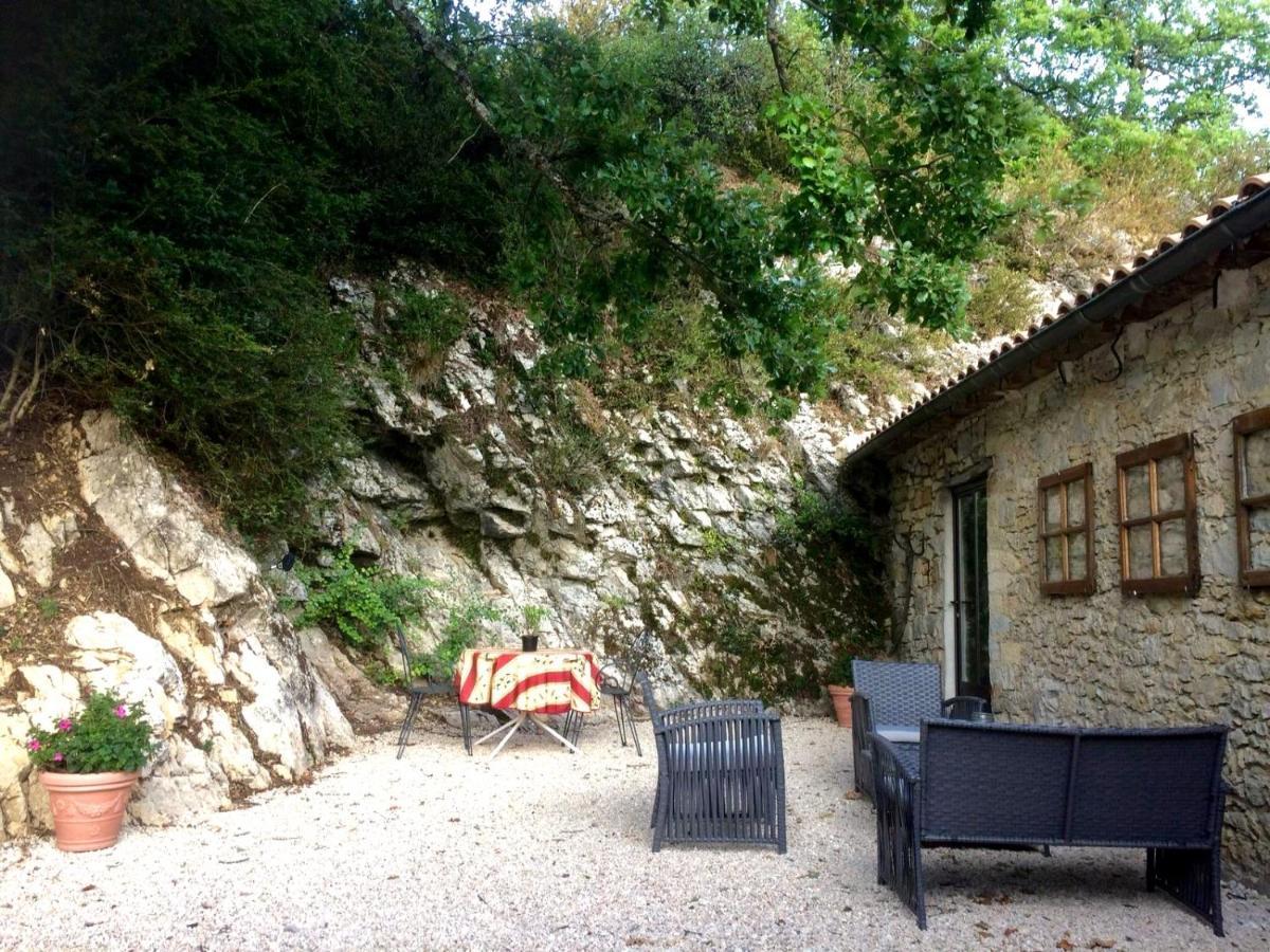 Mas De La Pauze Bed & Breakfast Reilhanette Екстериор снимка