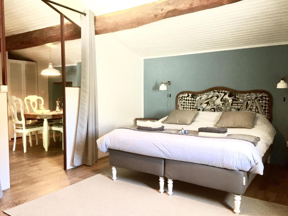 Mas De La Pauze Bed & Breakfast Reilhanette Екстериор снимка