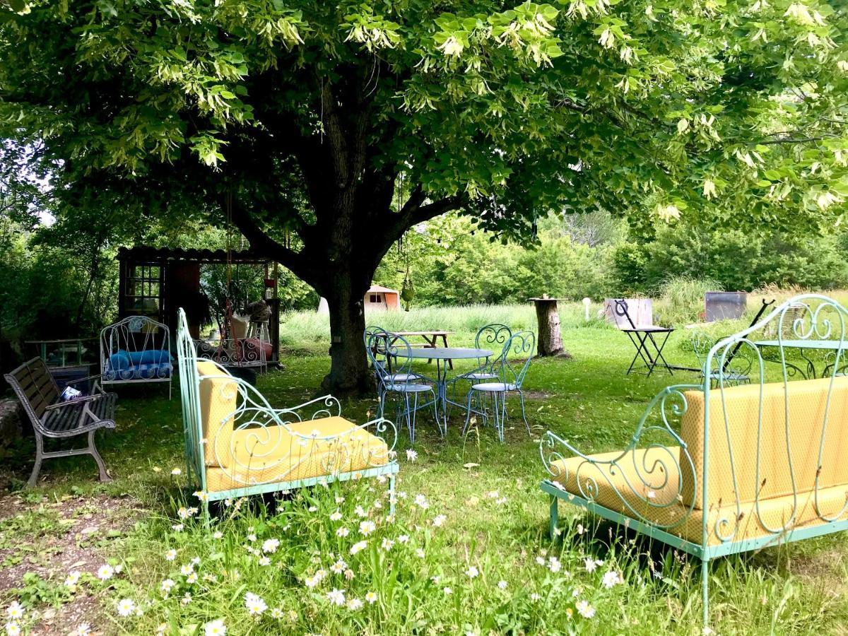 Mas De La Pauze Bed & Breakfast Reilhanette Екстериор снимка
