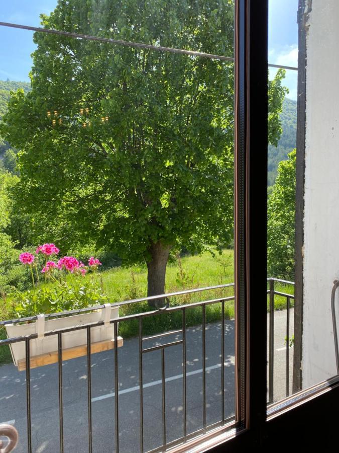 Mas De La Pauze Bed & Breakfast Reilhanette Екстериор снимка