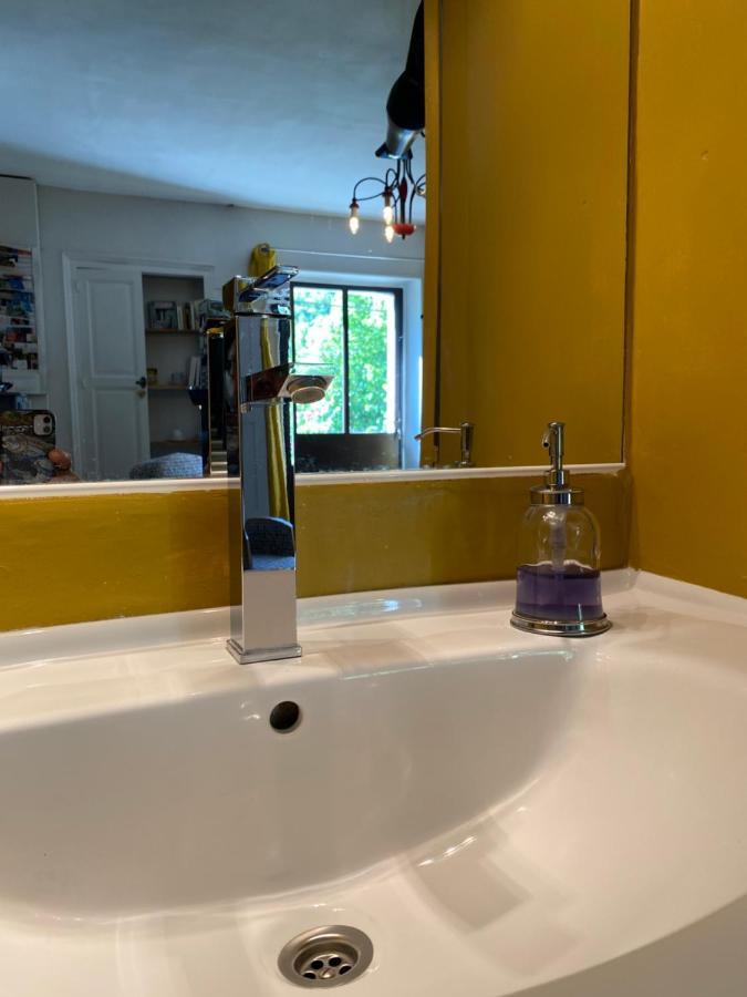 Mas De La Pauze Bed & Breakfast Reilhanette Екстериор снимка